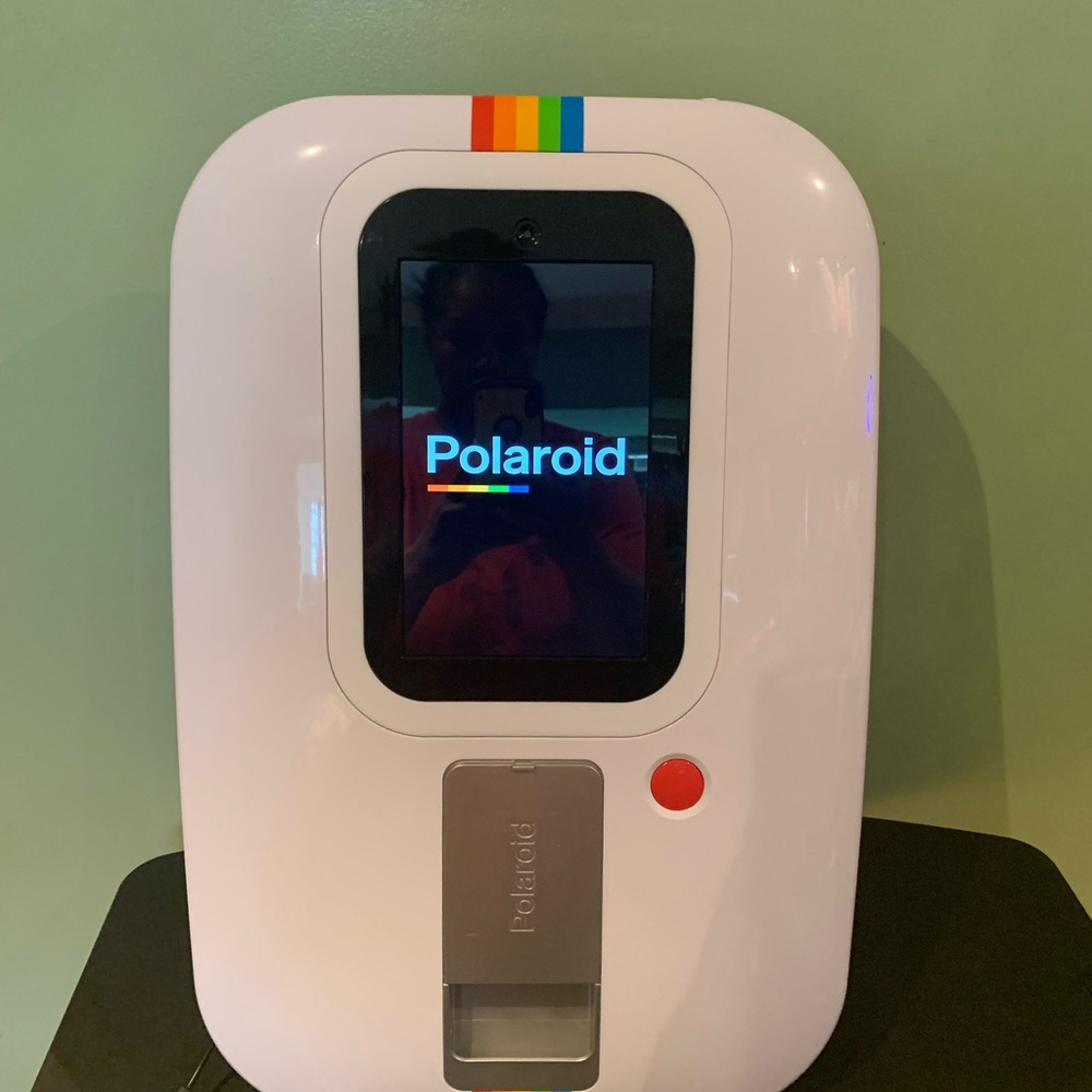 POLAROID AT HOME INSTANT PHOTO BOOTH